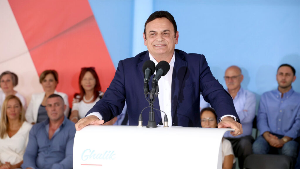 “Viva Malta nadifa mill-korrotti” – l-MEP David Casa