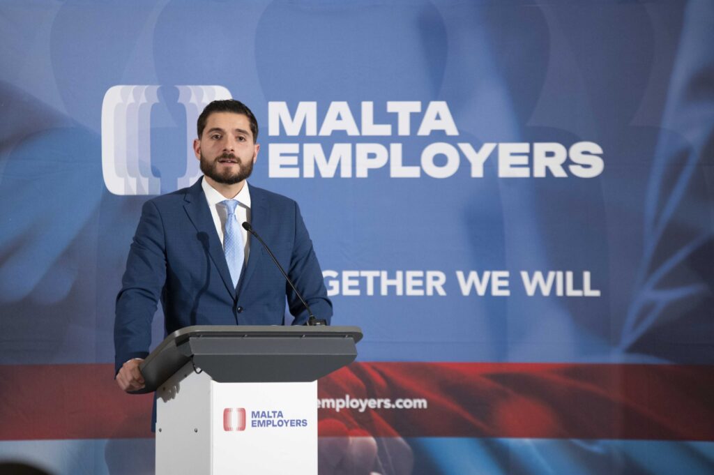 Il-produttività, mhux l-ideoloġija, trid tiggwida d-dibattitu f’Malta dwar il-ħin tax-xogħol