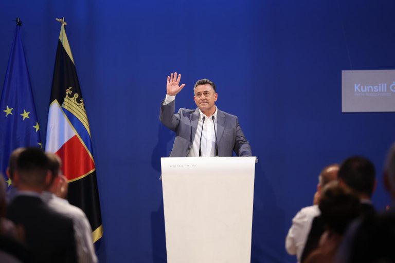 Dan hu l-mument li nħarsu ’l quddiem – Bernard Grech