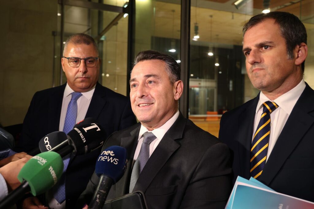 Dan Budget biex Robert Abela jsalva ġildu