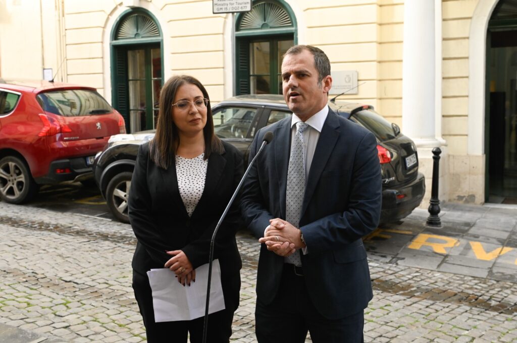Se jkun il-poplu li se jwaqqaf lil-Ministri ta’ Abela milli jkomplu jitħanżru