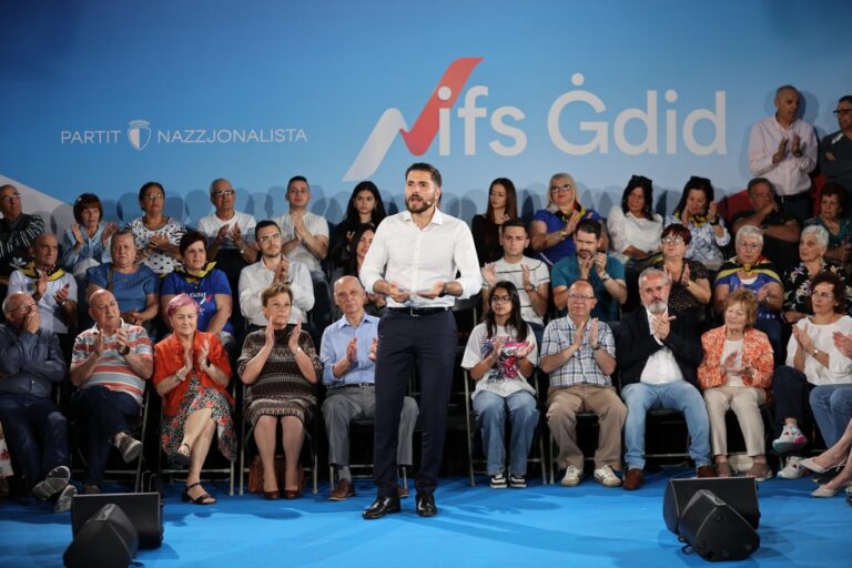 Uffiċjali tal-LESA u Transport Malta li jwettqu xogħol ta’ sorveljanza u infurzar fit-toroq jingħataw il-pensjoni wara 25 sena servizz