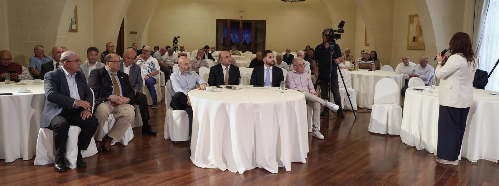 Il-Kap tal-PN jindirizza Konferenza dwar Għawdex 4