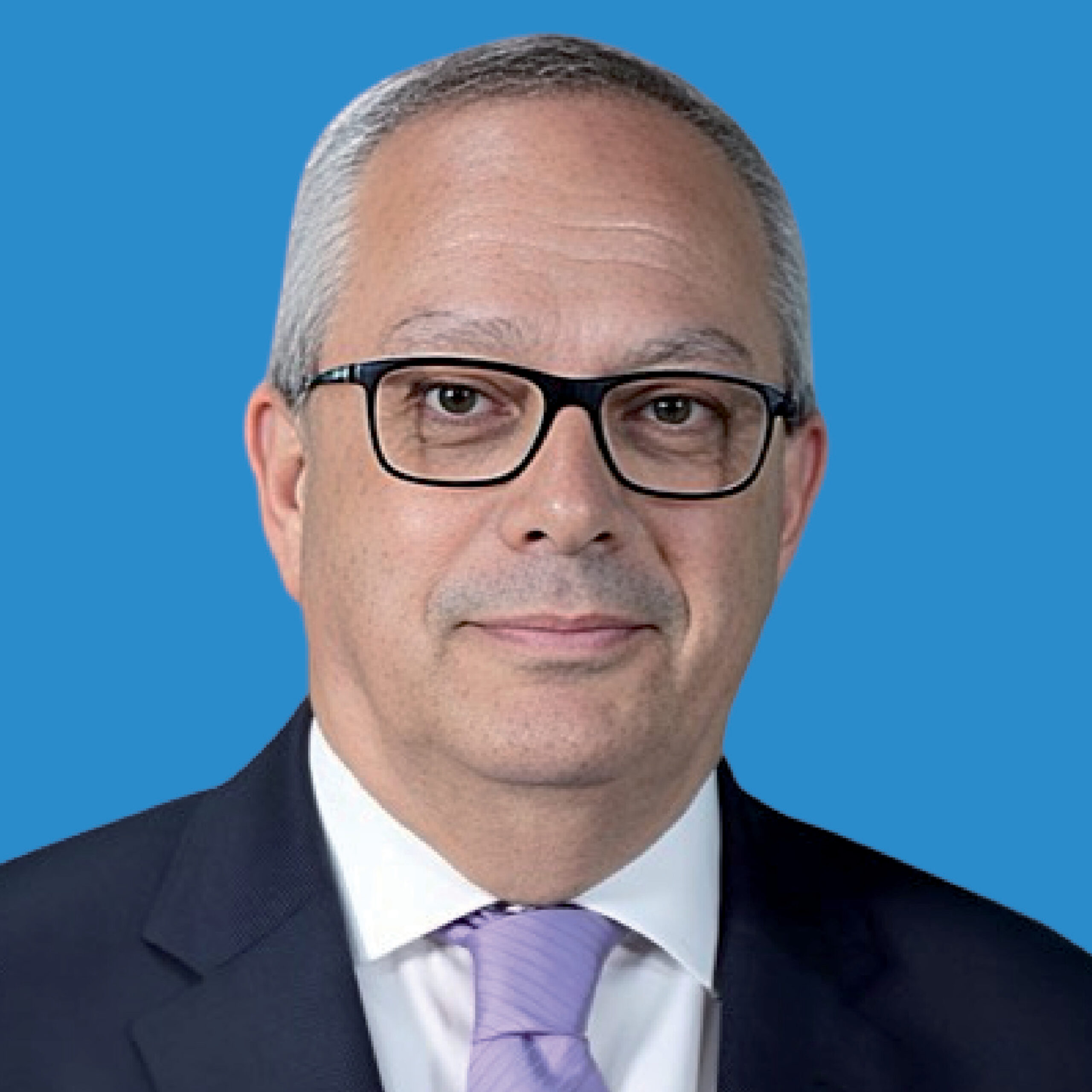 Perici Calascione, Alex