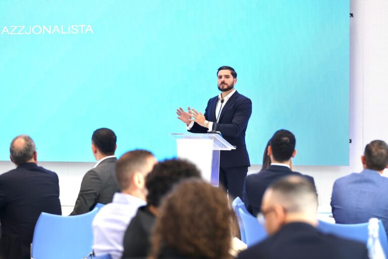 Se nibqgħu naħdmu biex insaħħu r-reputazzjoni ta’ pajjiżna u l-istituzzjonijiet tagħna