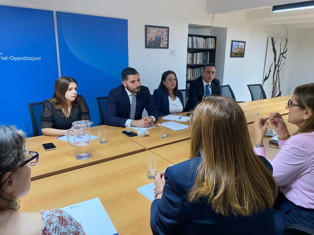 Se naraw li l-miżuri għall-bilanċ bejn ix-xogħol u l-ħajja jiġu implimentati